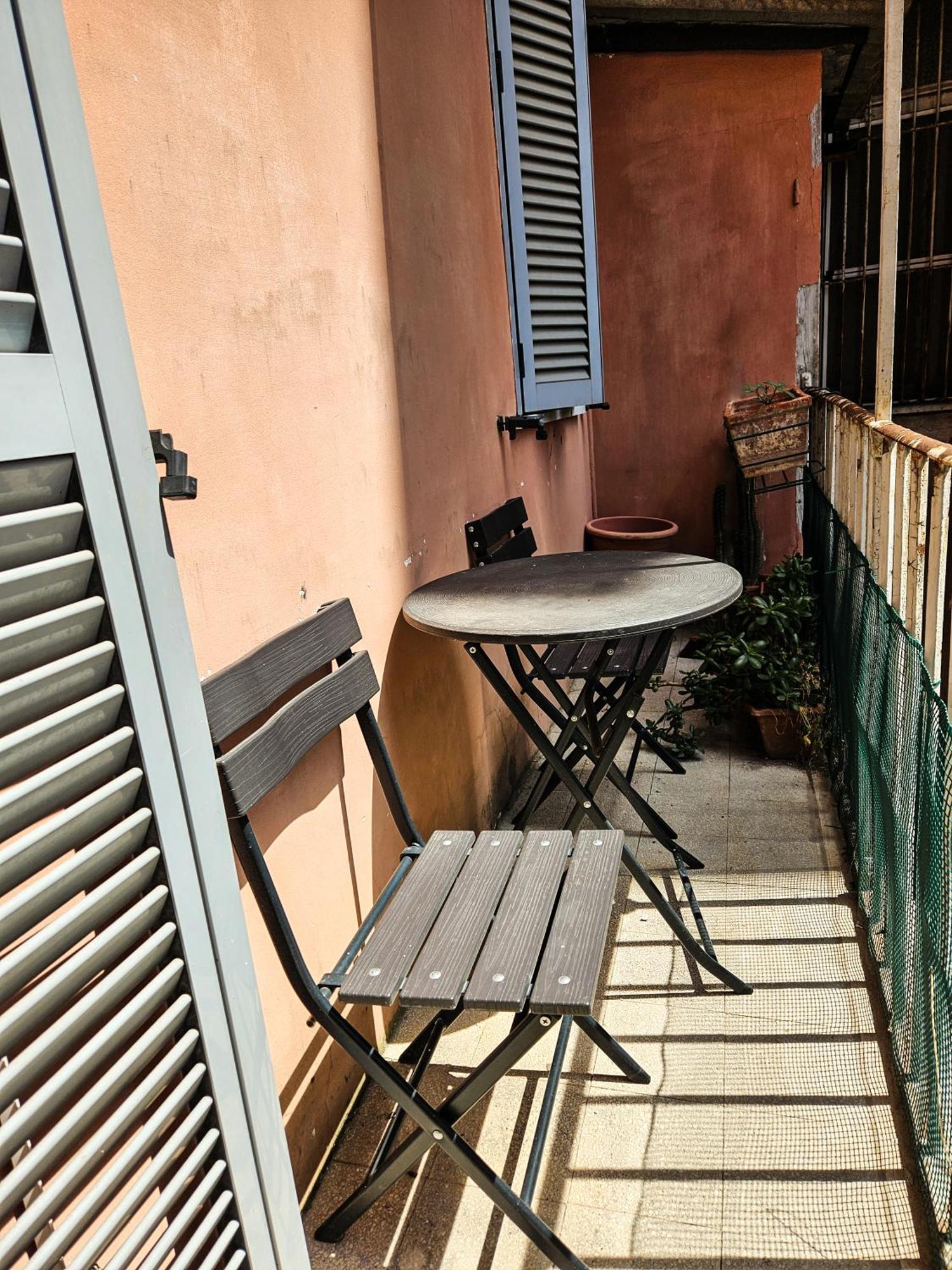 Titus House Nelle Vicinanze Del Colosseo Roma